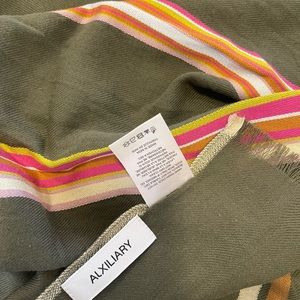 Aritzia Brand Alxiliry Light weight Scarf